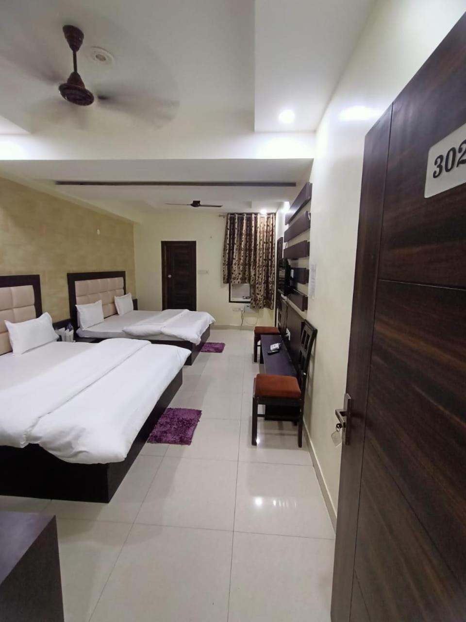 Mng Hotel Heritage Villa Kanpur Esterno foto
