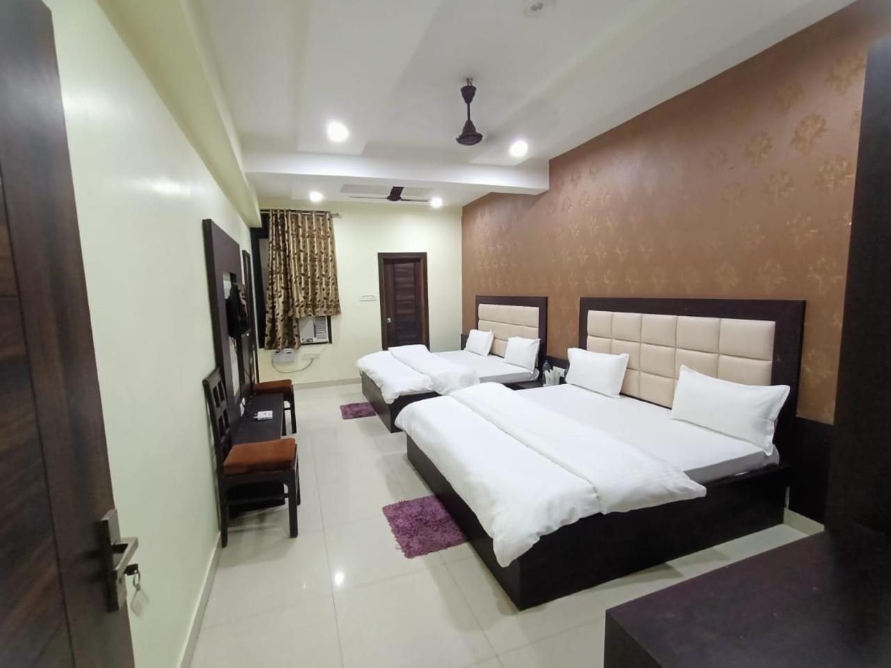 Mng Hotel Heritage Villa Kanpur Esterno foto