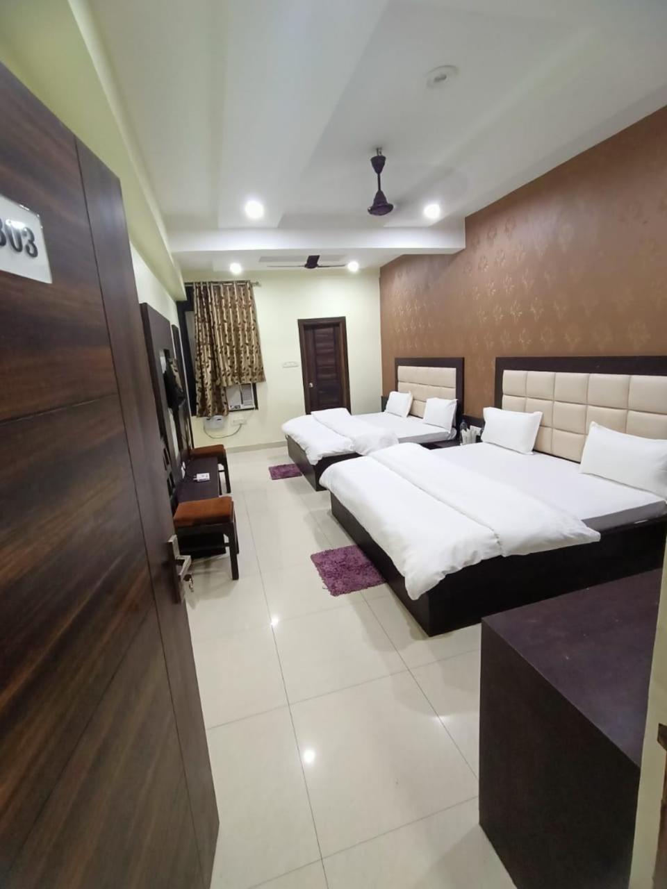 Mng Hotel Heritage Villa Kanpur Esterno foto