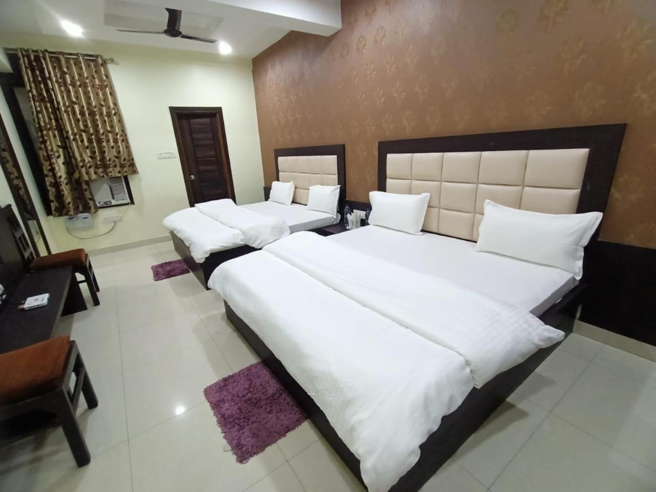 Mng Hotel Heritage Villa Kanpur Esterno foto