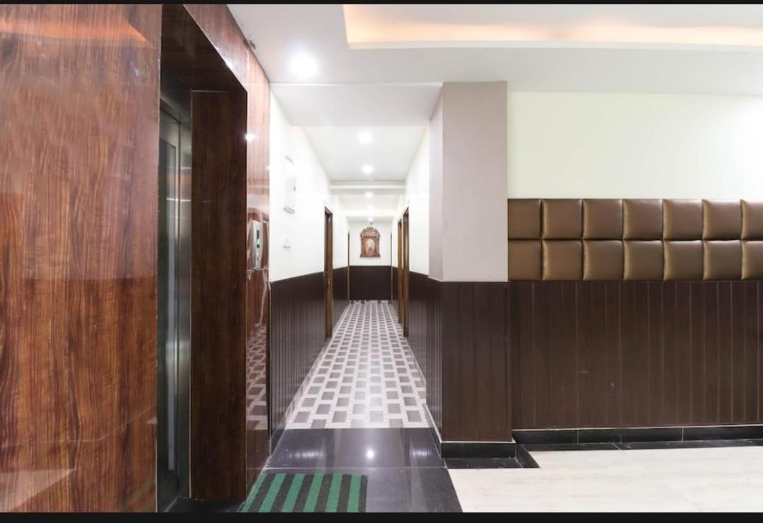 Mng Hotel Heritage Villa Kanpur Esterno foto